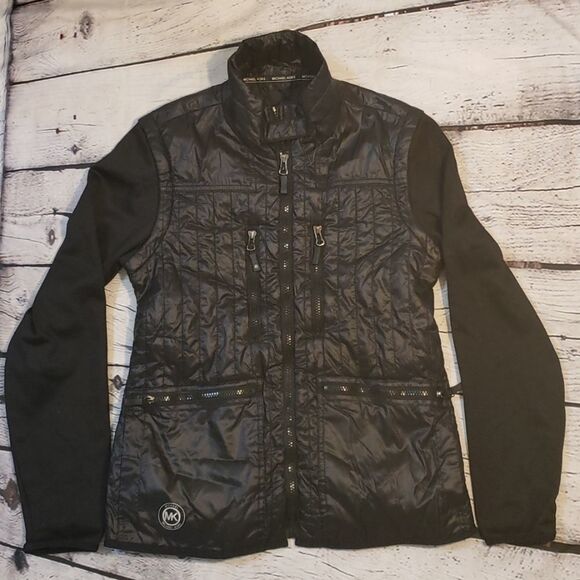 Lightweight Michael Kors Puffer Jacket/Vest - S - Picture 12 of 12